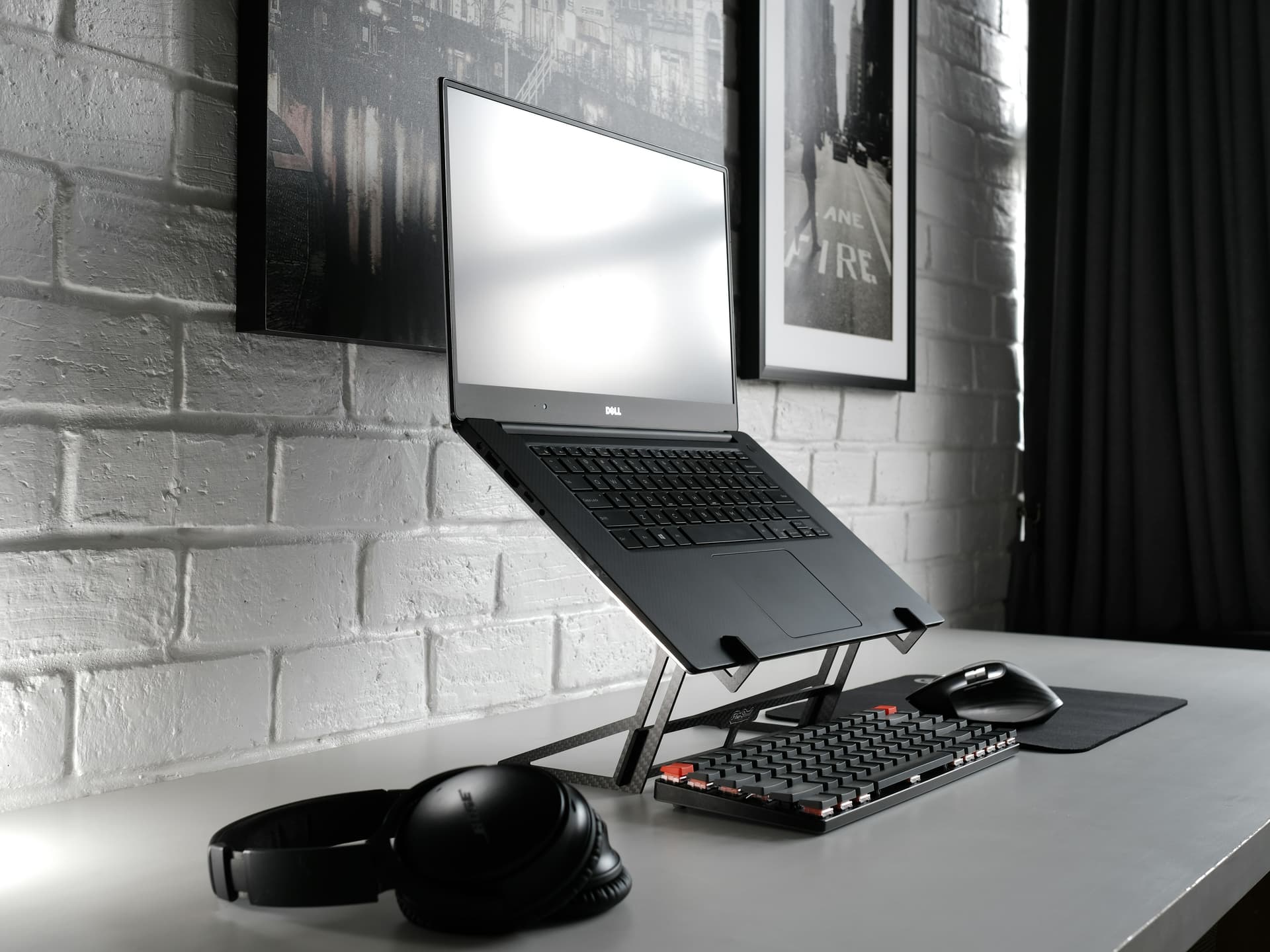 Minimal Laptop Stand